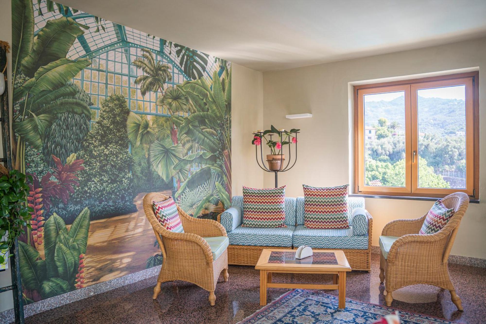 Hotel Villa Edera & La Torretta 모네글리아 외부 사진