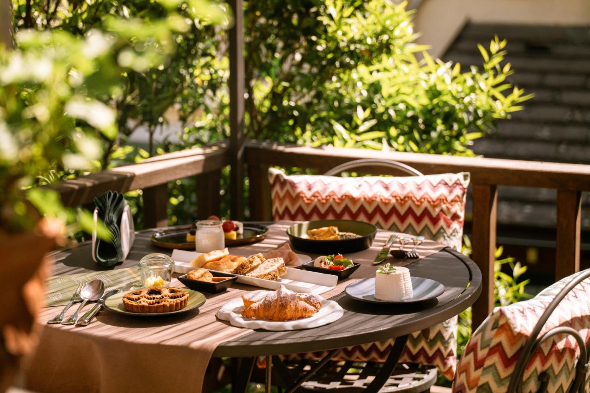 Hotel Villa Edera & La Torretta 모네글리아 외부 사진